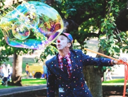 Giant Bubbles